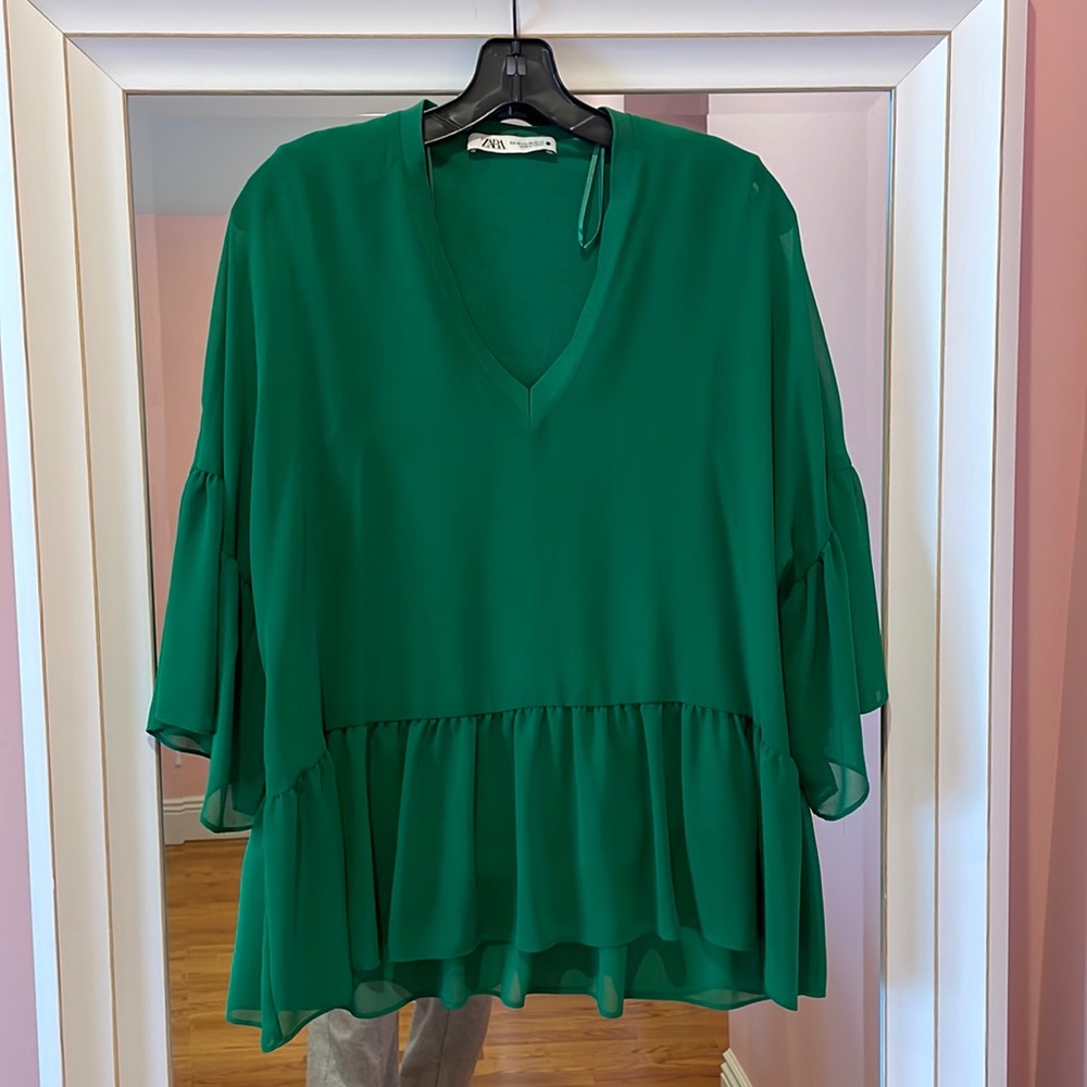 Zara Blouse in Emerald Green